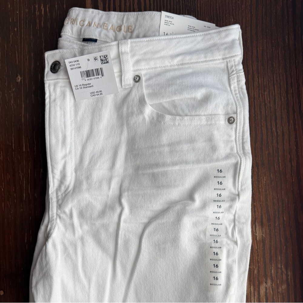 American Eagle Outfitters Mom Stretch Jeans